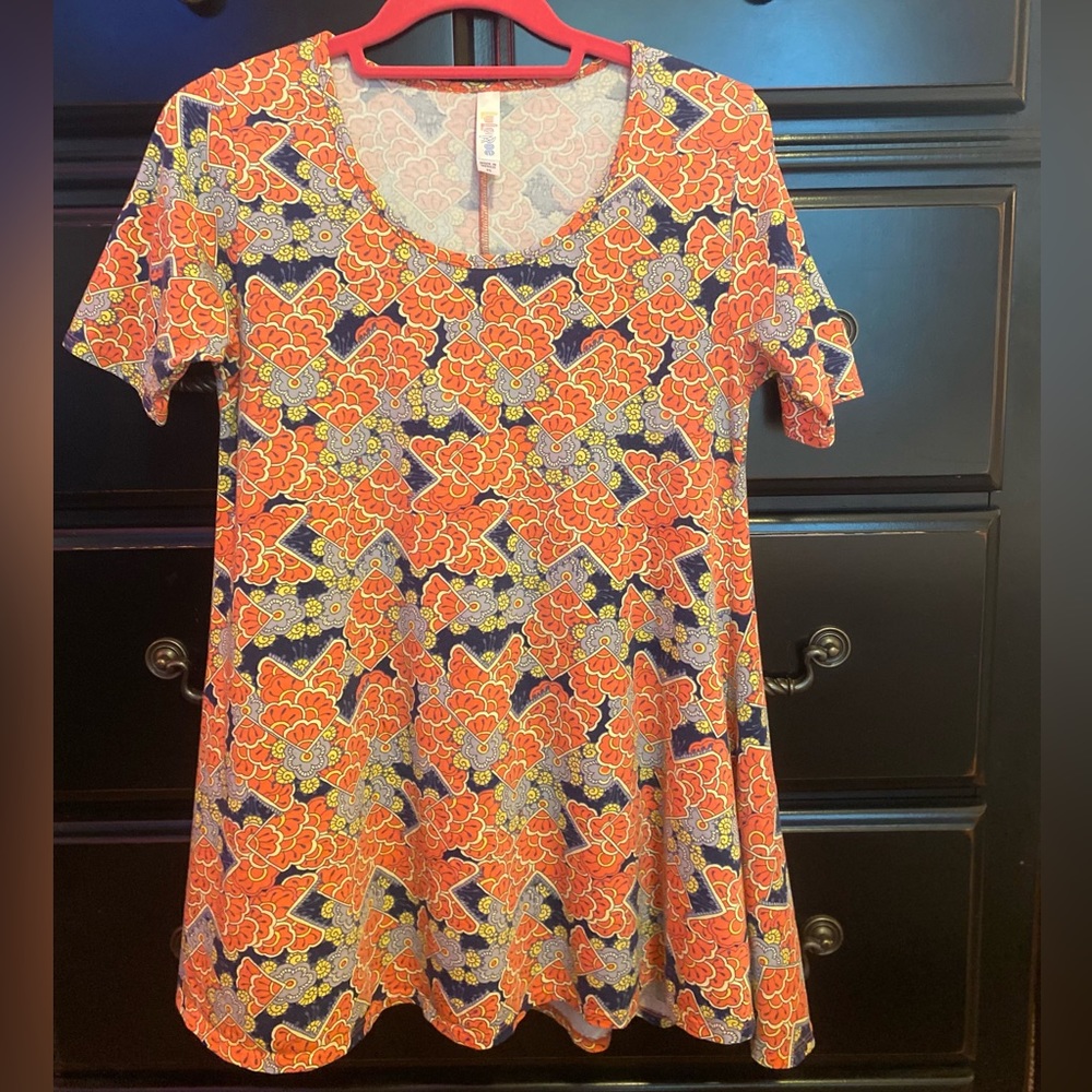 LuLaRoe Perfect T